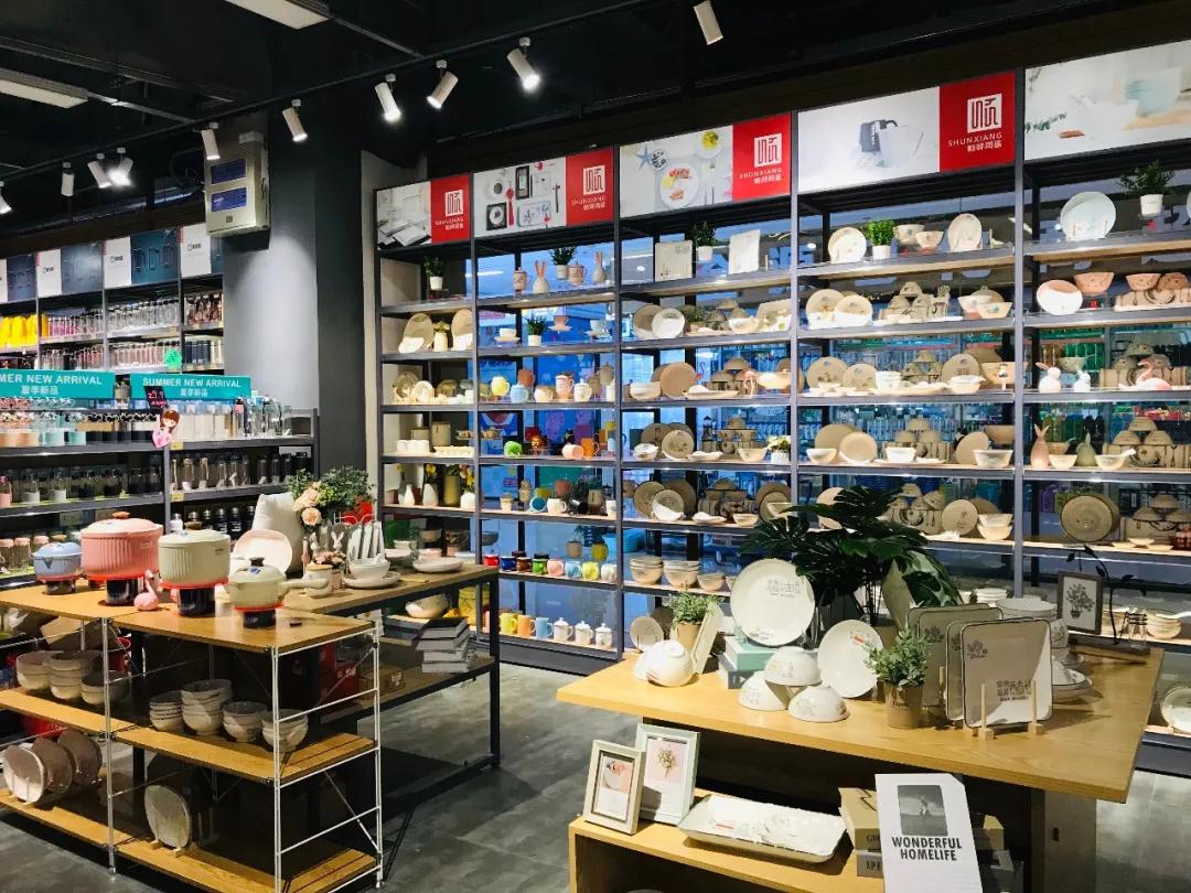 【重磅消息】顺祥陶瓷，河南世纪星形象店，“新装”亮相！